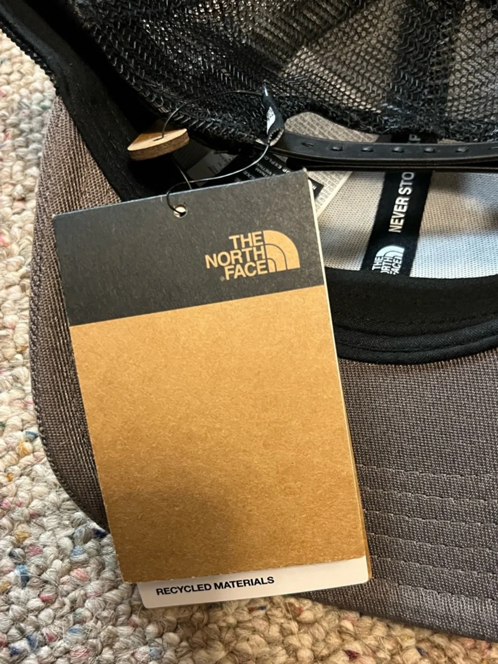 🆕 The North Face Mudder Trucker Hat